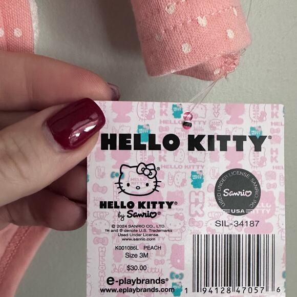 NWT Baby girl 3 Month Hello Kitty long sleeve Onsies - Picture 6 of 6